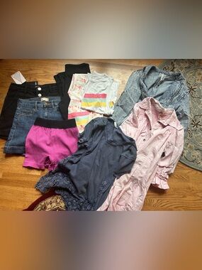 Lot of XS & small clothing Free People, Volcom, Altar’d State